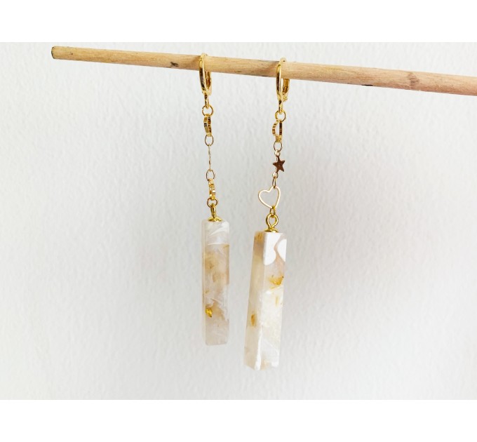 Resin earrings • Dangle white earrings with gold foil • Geometric drop earrings • Wedding resin jewelry • Resin earrings • Handmade jewelry