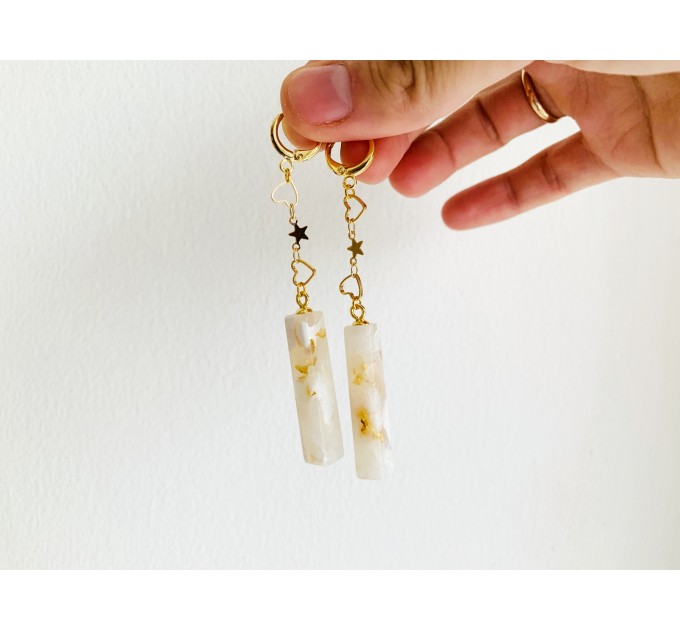 Resin earrings • Dangle white earrings with gold foil • Geometric drop earrings • Wedding resin jewelry • Resin earrings • Handmade jewelry