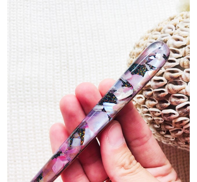 Pink hair stick with Mother of Pearl