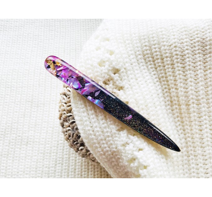 Purple hair stick with mother of pearl