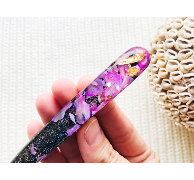 Purple hair stick with mother of pearl