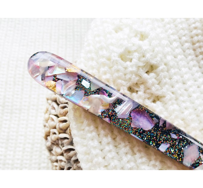 Pink hair stick with mother of pearl