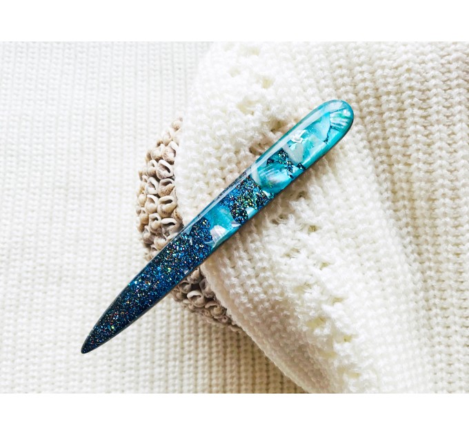 Short aqua blue hair stick with mother of pearl