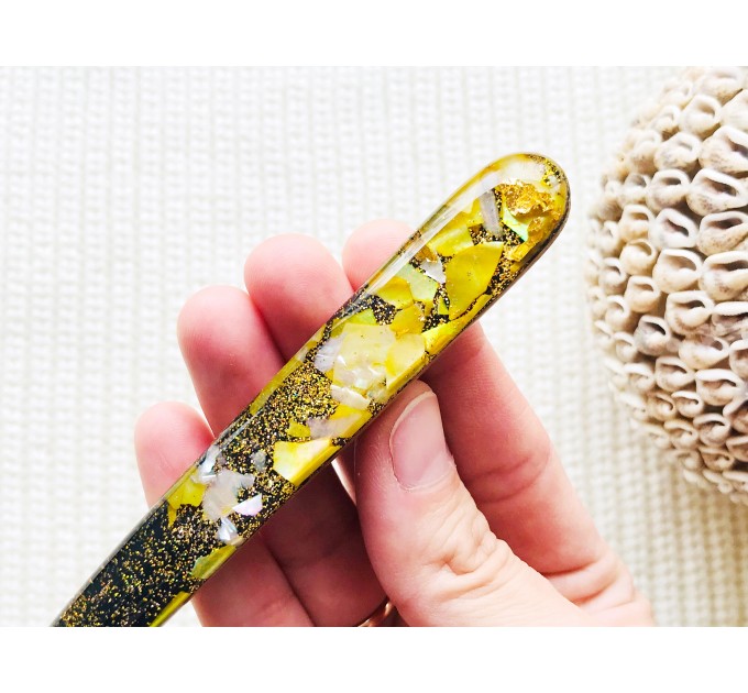 Yellow hair stick with mother of pearl