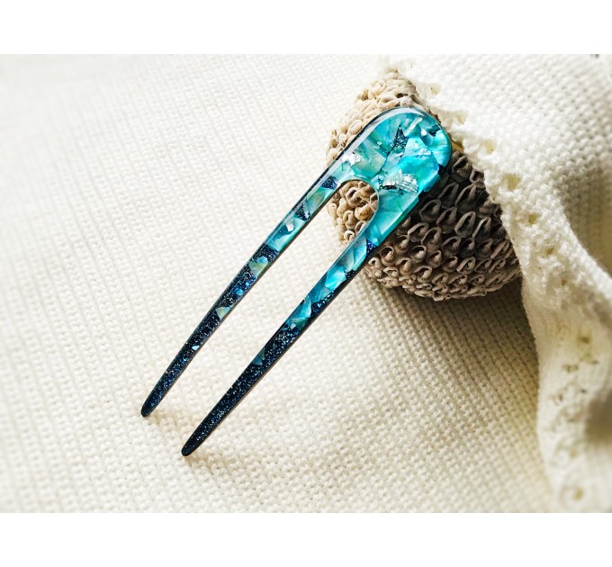 Resin hair fork with aqua blue seashells and wood 