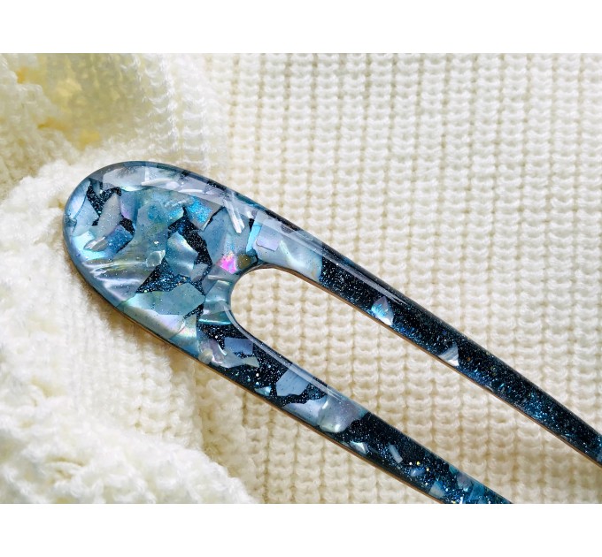 Resin hair fork with cold blue seashells and wood 