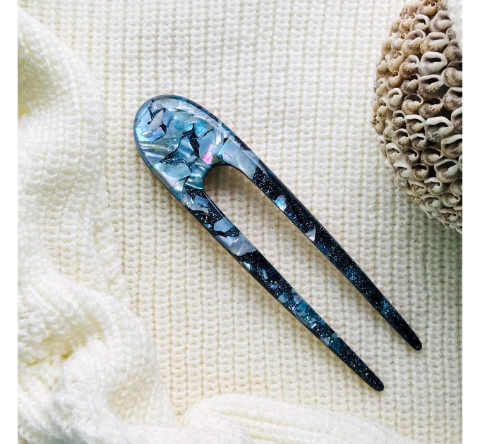 Resin hair fork with cold blue seashells and wood 