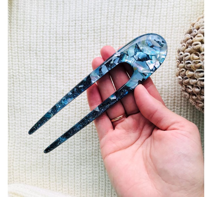 Resin hair fork with cold blue seashells and wood 