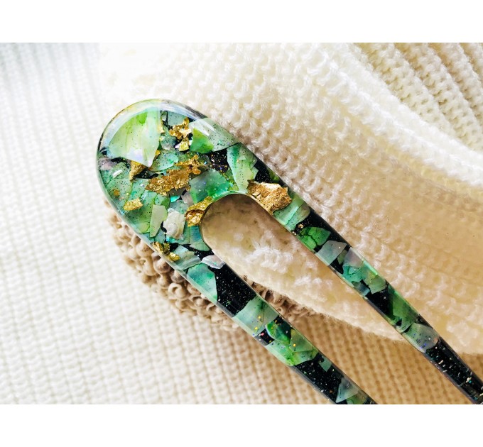 Hair fork with green seashells and wood