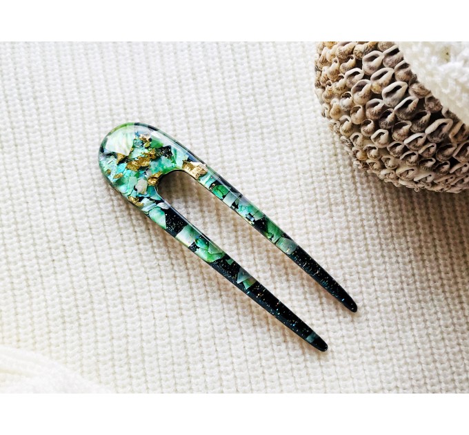 Hair fork with green seashells and wood