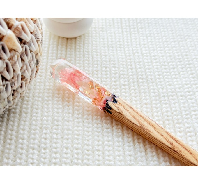 Hair stick with pink flowers 