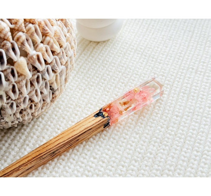 Hair stick with pink flowers 