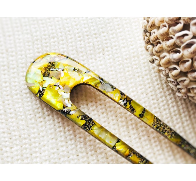 Yellow Resin Hair Pin with Mother of Pearl